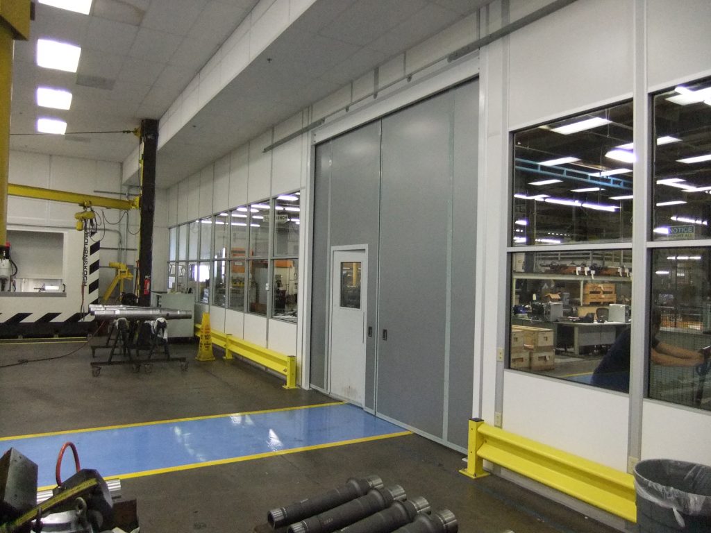 Sliding-door modular metrology lab enclosures by MachinEnclosure